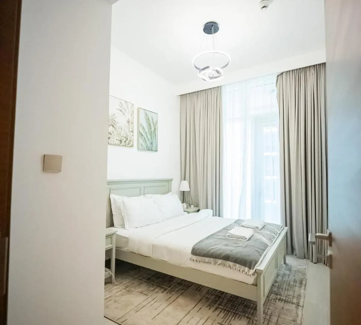 アパート ドバイFresh Luxury 2Br With Amazing Viewアパートメント